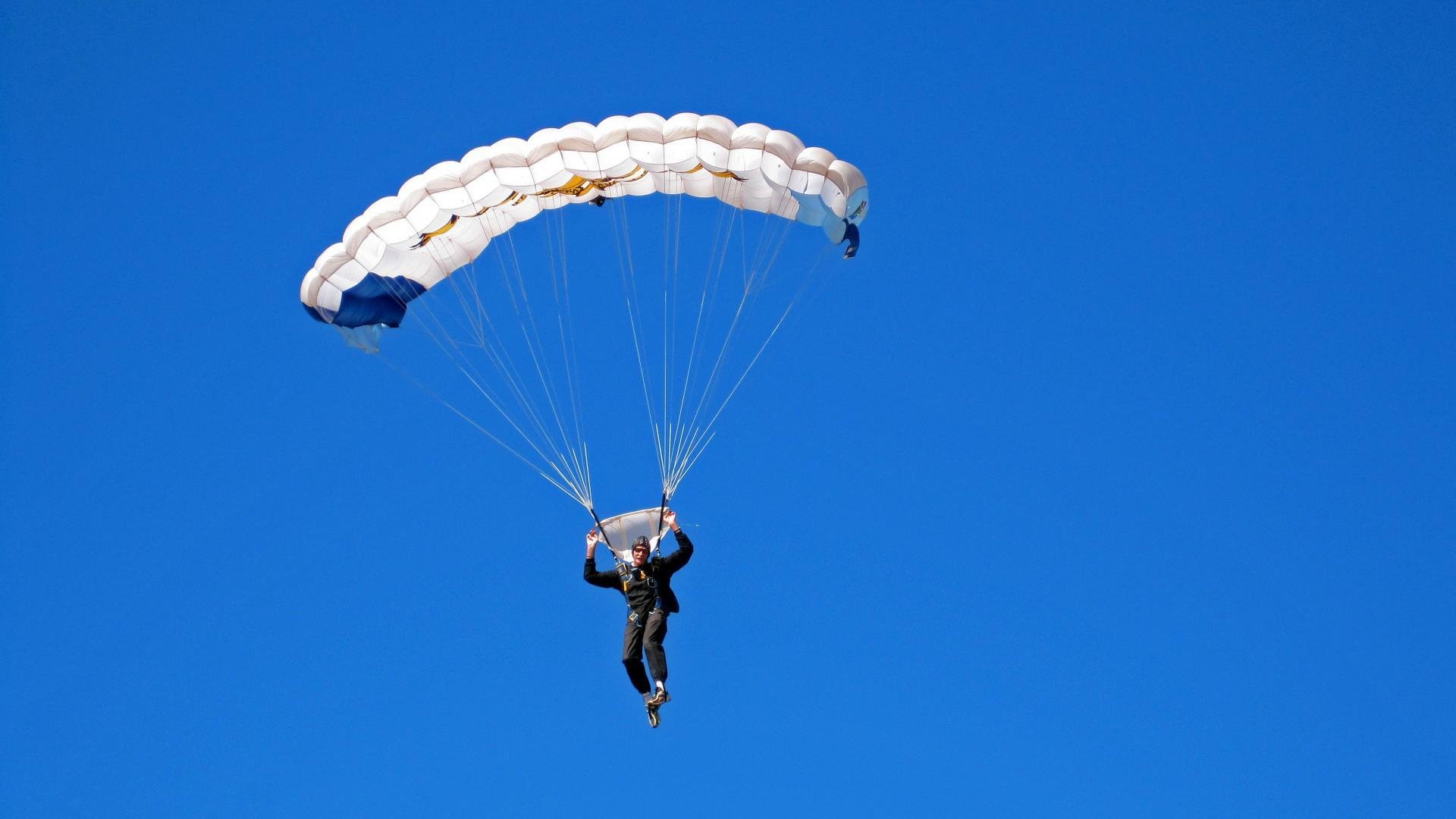 开云体育APP-_青年运动员展现风采,打造未来体育明星_,青年体育健将